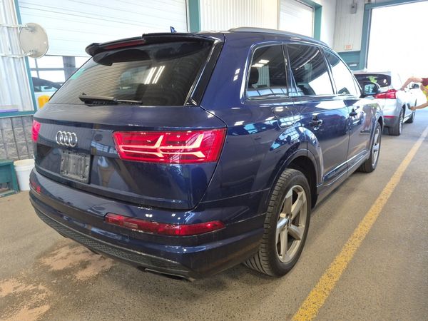 2019 Audi Q7 TECHNIK