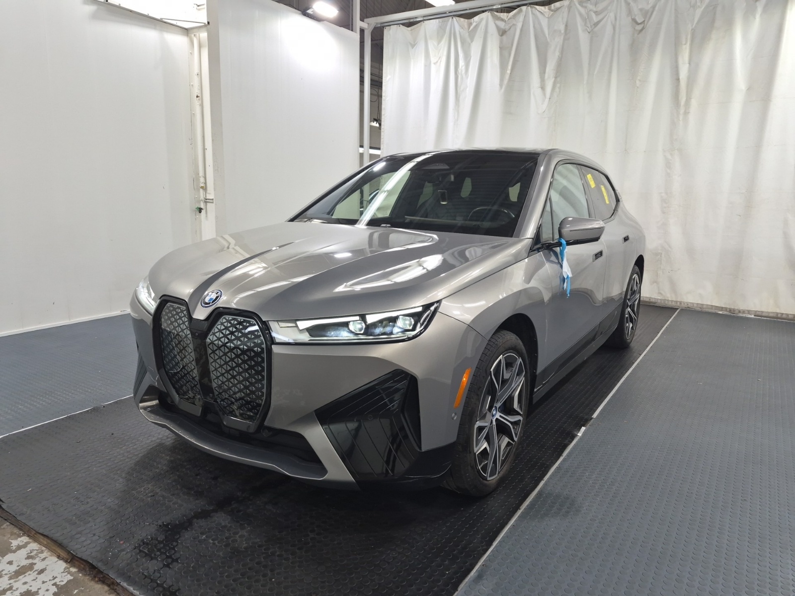 2024 BMW iX XDRIVE40