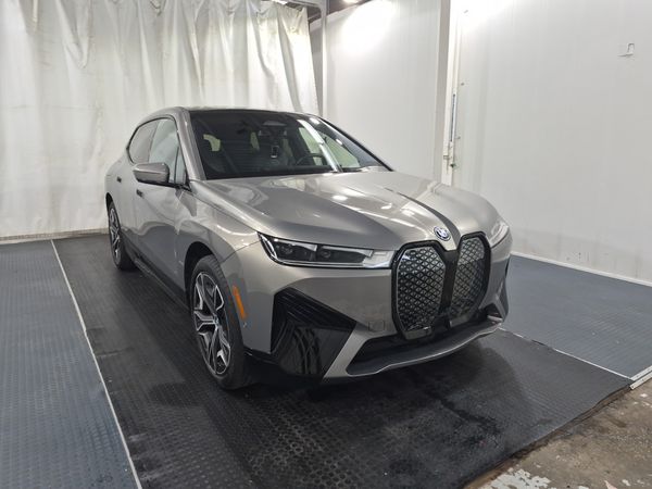 2024 BMW iX XDRIVE40