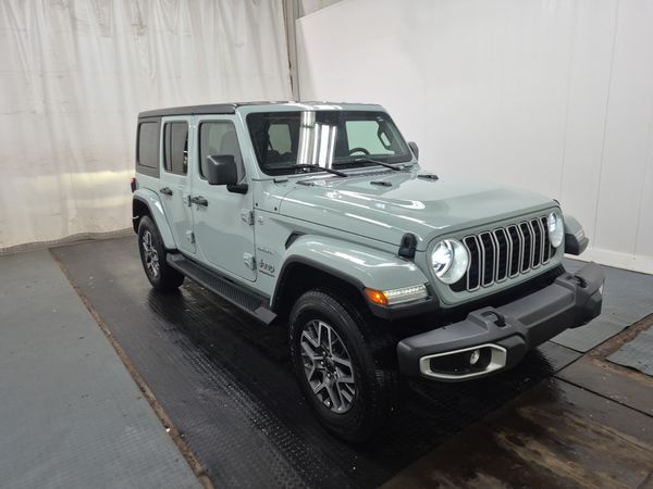 2024 Jeep Wrangler SAHARA