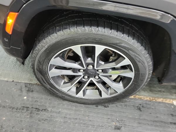 2022 Jeep Grand Cherokee L OVERLAND