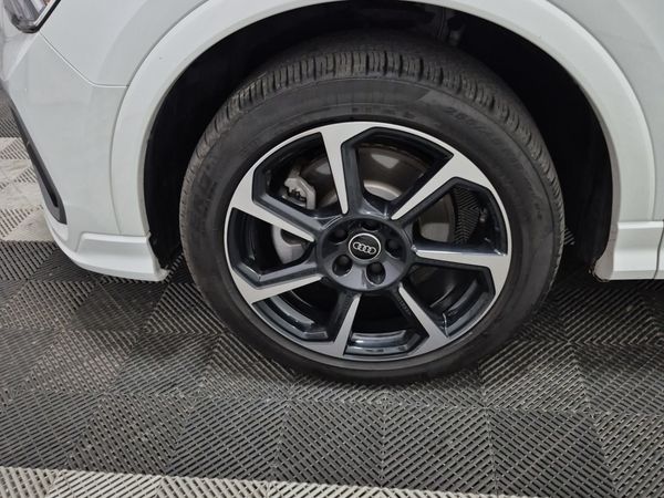 2025 Audi Q3 PROGRESSIV