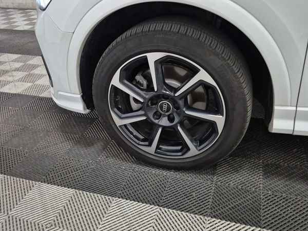 2025 Audi Q3 PROGRESSIV