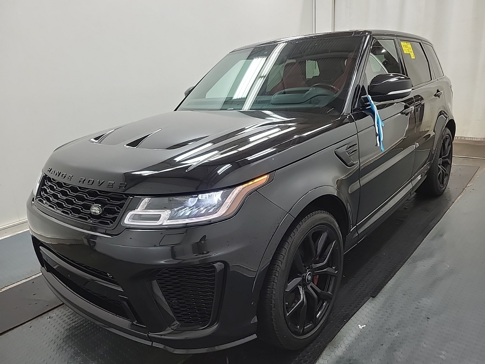 2020 Land Rover Range Rover Sport SVR