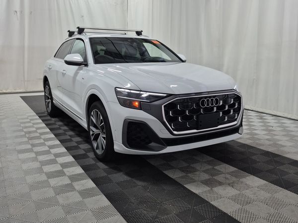2025 Audi Q8 PROGRESSIV quattro Progressiv