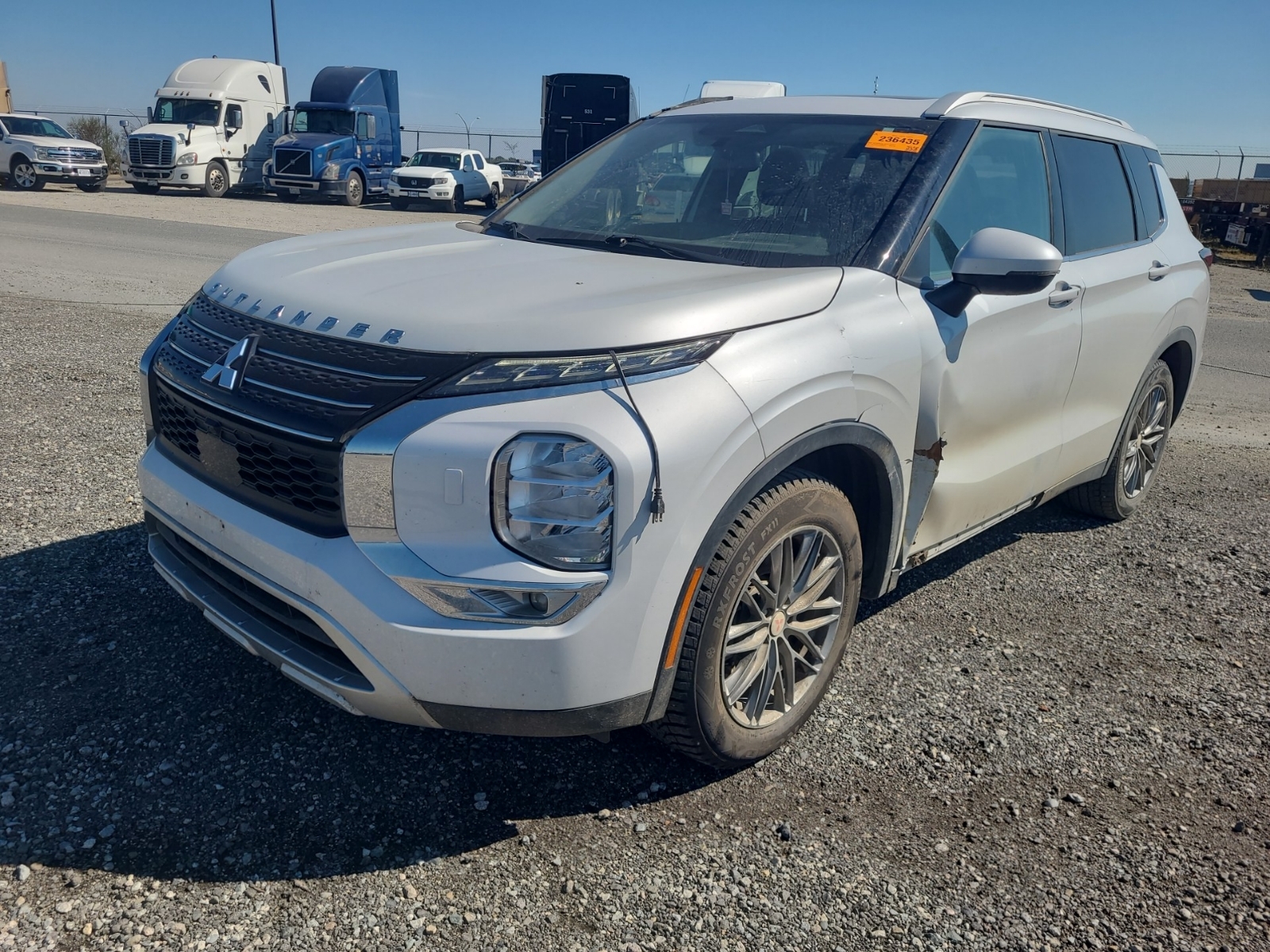 2022 Mitsubishi Outlander SE
