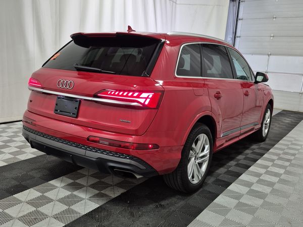 2026 Audi Q7 55 TFSI QUATTRO quattro Premium