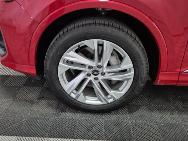 2026 Audi Q7 55 TFSI QUATTRO quattro Premium