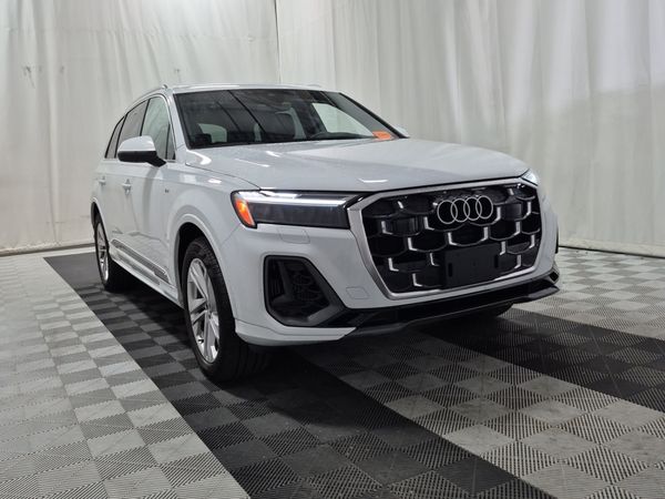 2026 Audi Q7 55 TFSI QUATTRO quattro Premium