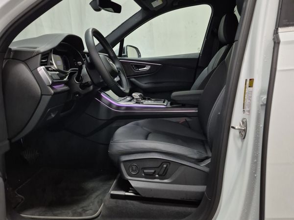 2026 Audi Q7 55 TFSI QUATTRO quattro Premium