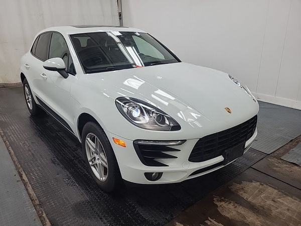2018 Porsche MACAN SPORT EDITION
