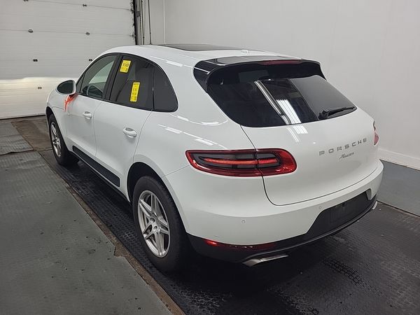 2018 Porsche MACAN SPORT EDITION