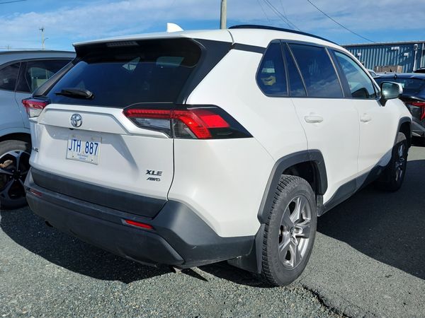 2024 Toyota RAV4 Awd Xle