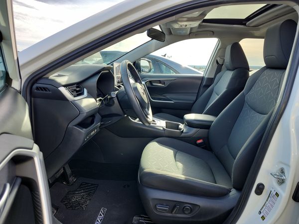 2024 Toyota RAV4 Awd Xle