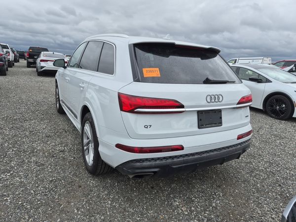 2026 Audi Q7 55 TFSI QUATTRO quattro Premium