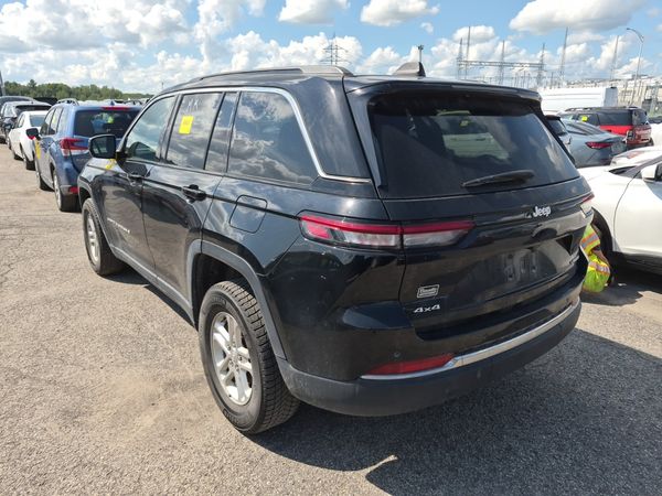 2024 Jeep Grand Cherokee LAREDO