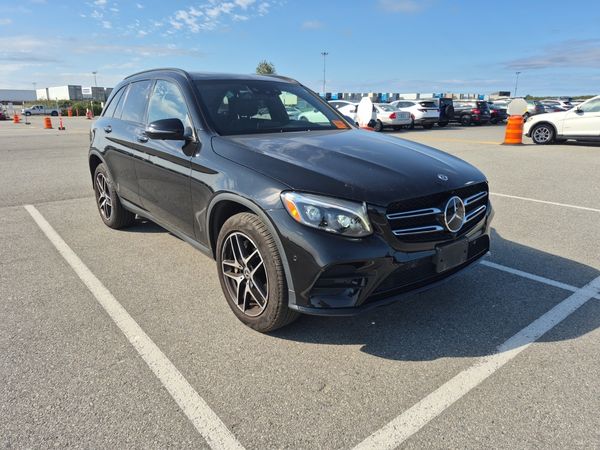 2018 Mercedes-Benz GLC LEATHER GLC 300-4M