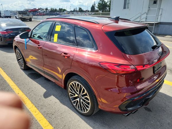 2025 Audi SQ5 TECHNIK quattro Prestige