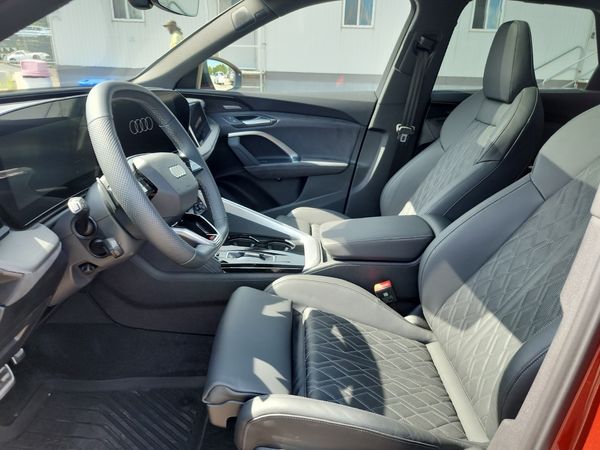 2025 Audi SQ5 TECHNIK quattro Prestige
