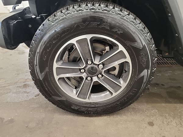 2023 Jeep Wrangler SAHARA