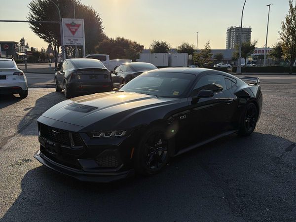 2025 Ford Mustang ECOBOOST I4