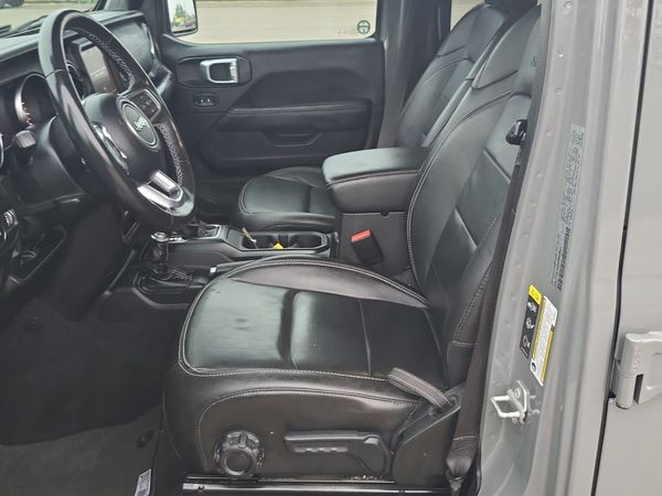 2023 Jeep Wrangler 4 Door 4x4 Sahara