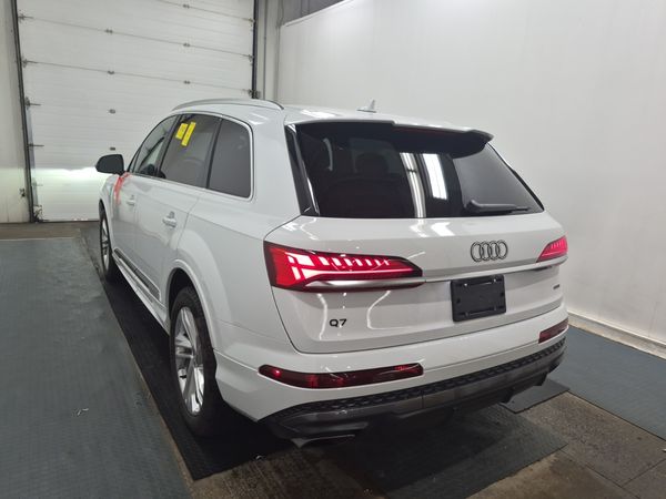 2026 Audi Q7 55 TFSI QUATTRO quattro Premium