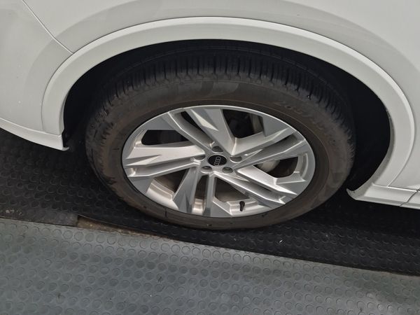 2026 Audi Q7 55 TFSI QUATTRO quattro Premium