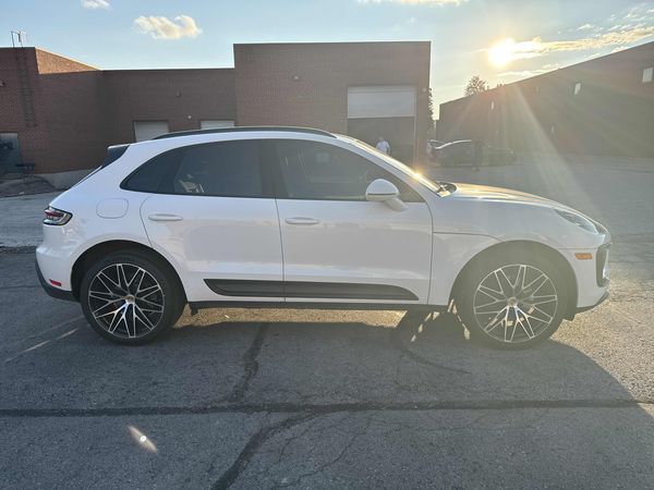 2023 Porsche Macan AWD Macan / Macan T