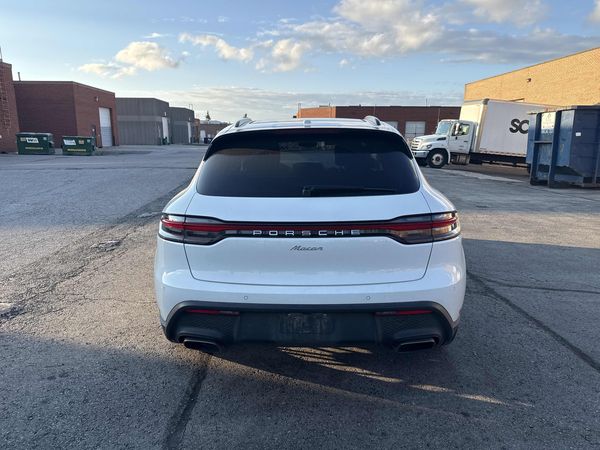 2023 Porsche Macan AWD Macan / Macan T