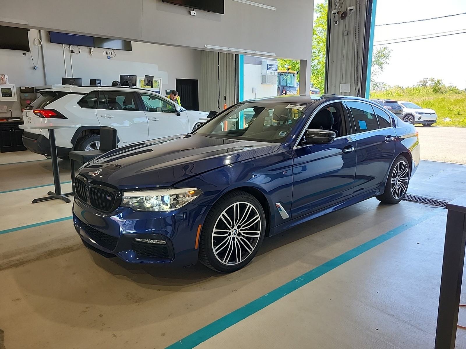 2018 BMW 5 Series Sedan 530i Xdrive