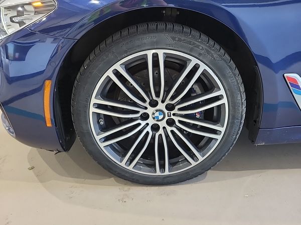 2018 BMW 5 Series Sedan 530i Xdrive