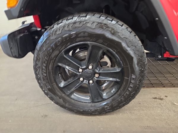 2023 Jeep Wrangler SAHARA ALTITUDE