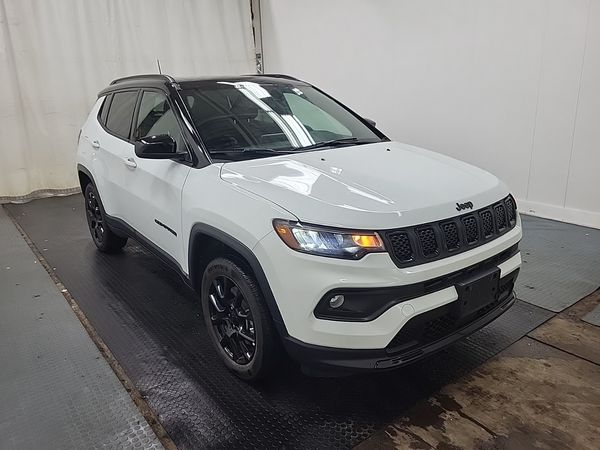 2023 Jeep COMPASS ALTITUDE Latitude Lux, Altitude