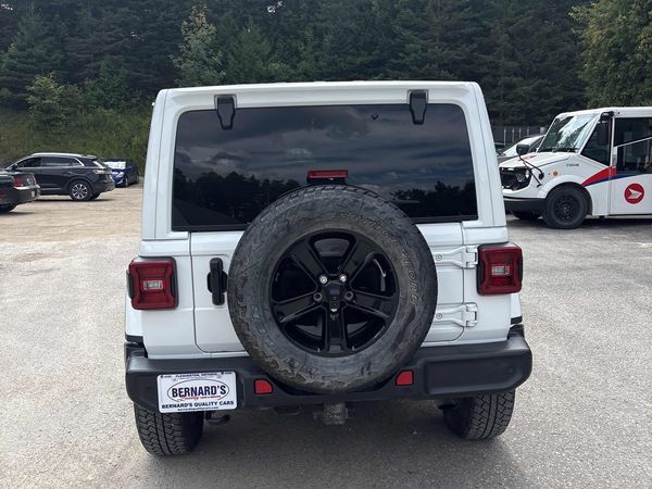 2022 Jeep Wrangler Unlimited Sahara Altitude