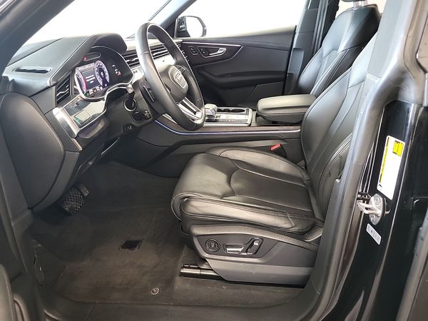 2023 Audi Q8 TECHNIK S Line quattro Prestige