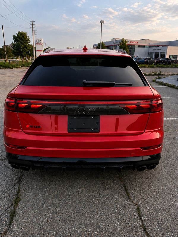 2026 Audi SQ8 4.0 TFSI quattro quattro Premium Plus