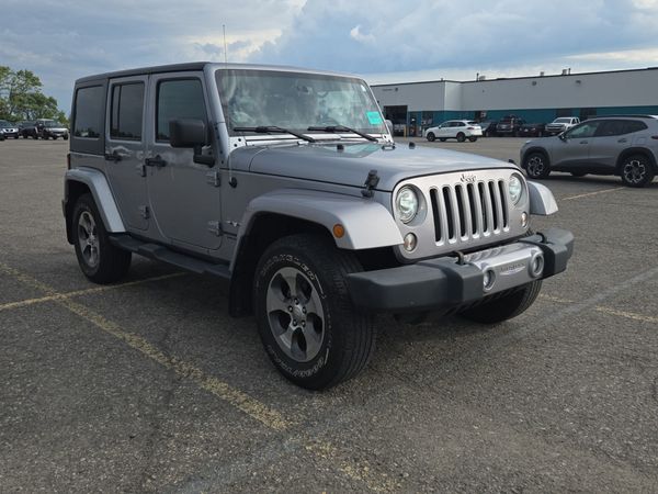 2017 Jeep WRANGLER UNLIMITED SAHARA