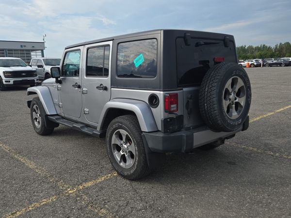 2017 Jeep WRANGLER UNLIMITED SAHARA