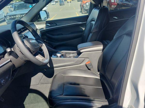 2024 Jeep Grand Cherokee L 4x4 Limited
