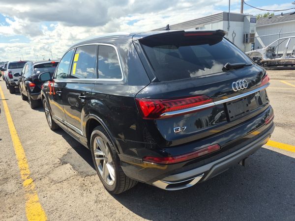 2021 Audi Q7 KOMFORT quattro Komfort