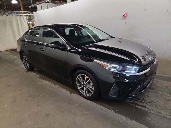 2024 Kia FORTE EX