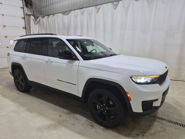 2023 Jeep Grand Cherokee L ALTITUDE Laredo, Altitude