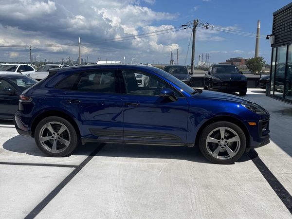 2023 Porsche Macan AWD Macan / Macan T