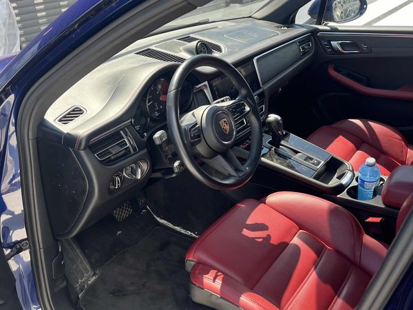 2023 Porsche Macan AWD Macan / Macan T