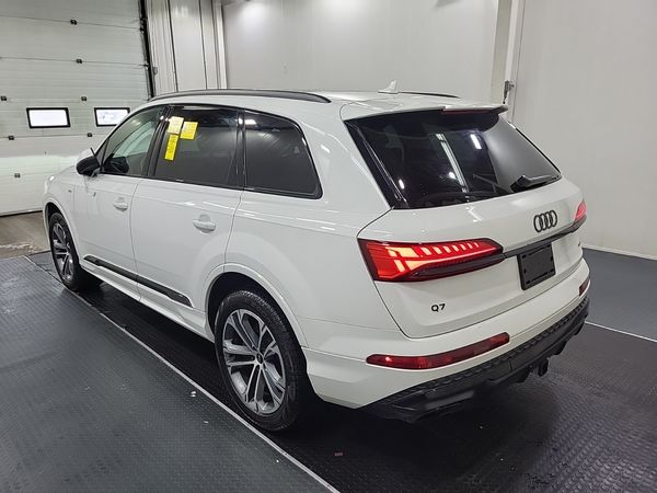 2025 Audi Q7 55 TFSI QUATTRO