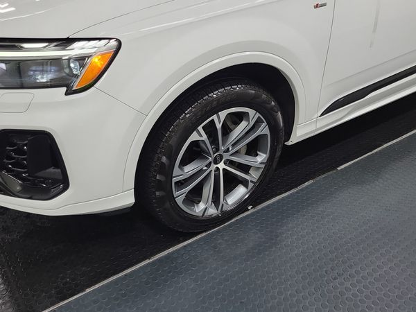 2025 Audi Q7 55 TFSI QUATTRO