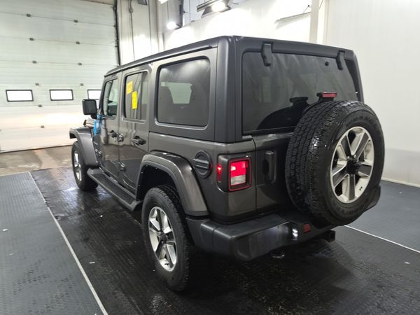 2022 Jeep Wrangler UNLIMITED SAHARA