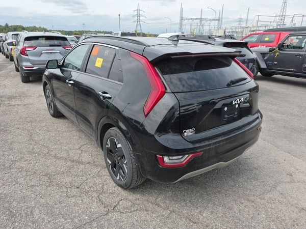 2023 Kia NIRO EV LIMITED Wave