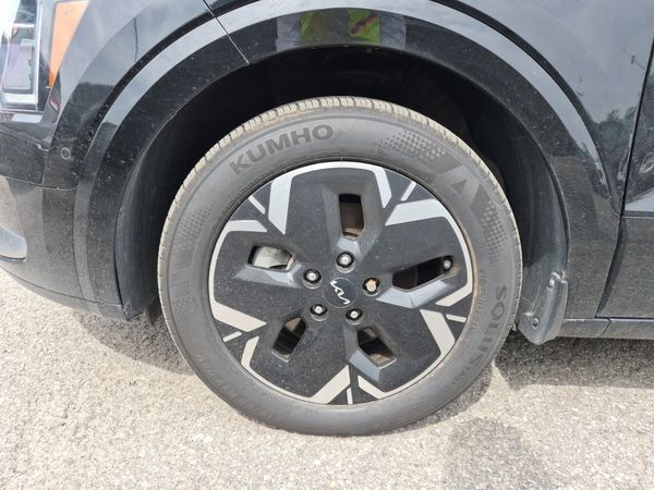 2023 Kia NIRO EV LIMITED Wave
